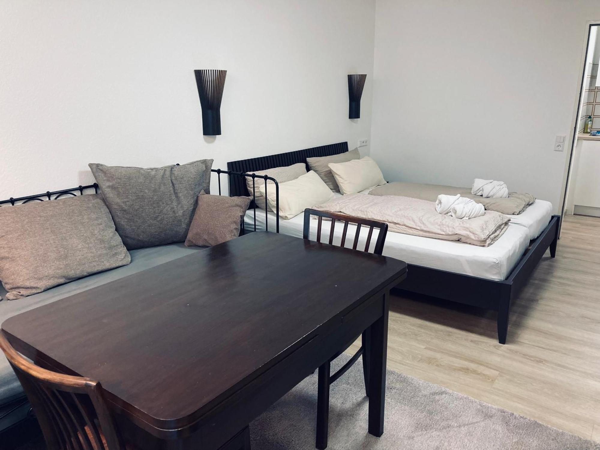 Free Apartment - Ermstal Bad Urach Dış mekan fotoğraf